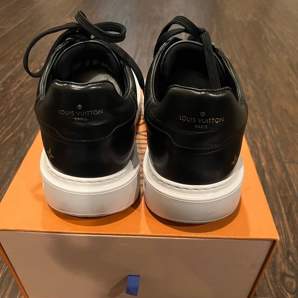 Louis Vuitton Beverly Hills Sneaker Size 10. - Picture 3 of 4
